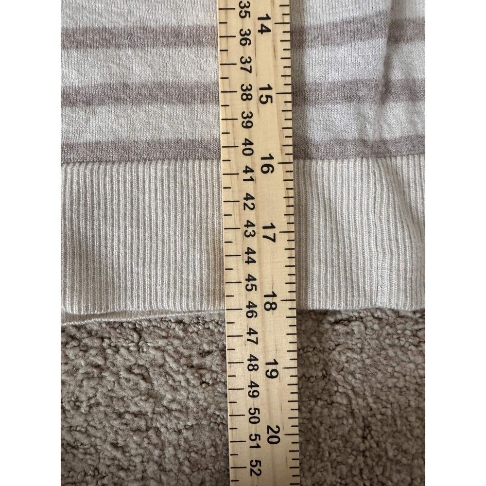 Club Monaco 100% Wool Striped V Neck Sweater Womens XXS Beige Taupe Lightweight - Picture 7 of 7